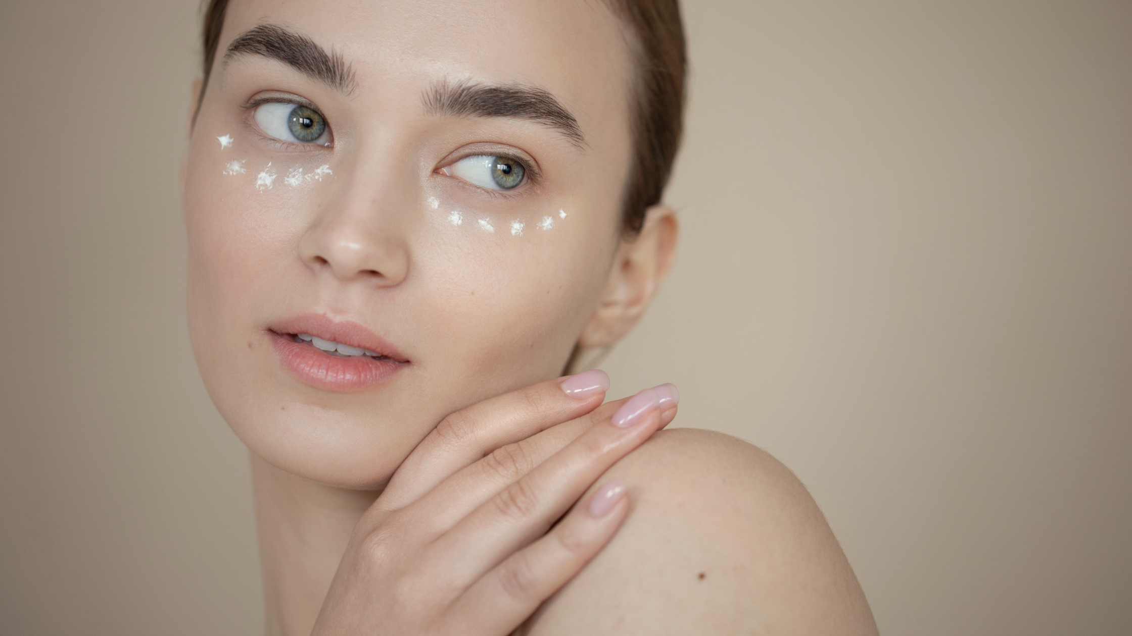 Eye cream – Da li je zaista potrebna posebna krema za područje oko očiju?